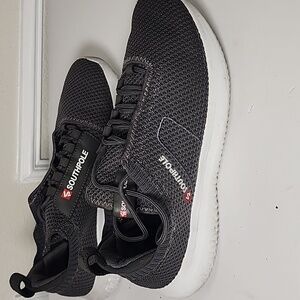 Southport Men Gray Laced Sneakers size 40